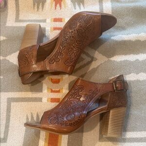 Roper Brown Embossed Women's Heeled Sandals
